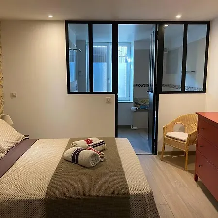 Maison Dans Petit Village Du Gard
