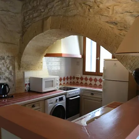 Maison Dans Petit Village Du Gard מלון Valliguieres